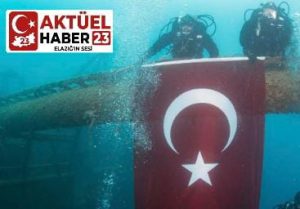 Deniz Altında Anlamlı Kutlama