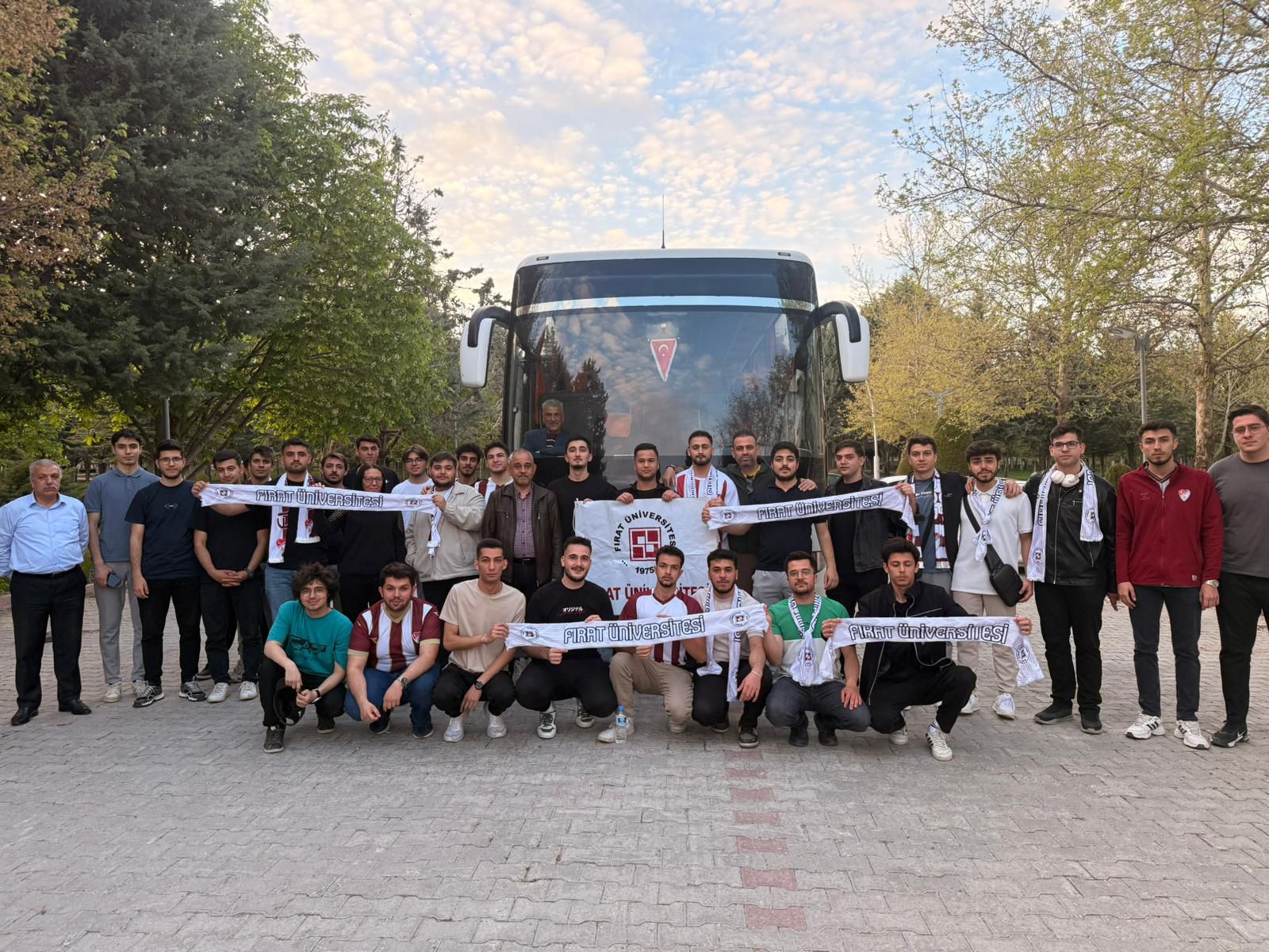 FIRAT ÜNİVERSİTESİ, ÖĞRENCİLERİNİ BURSA’YA UĞURLADI
