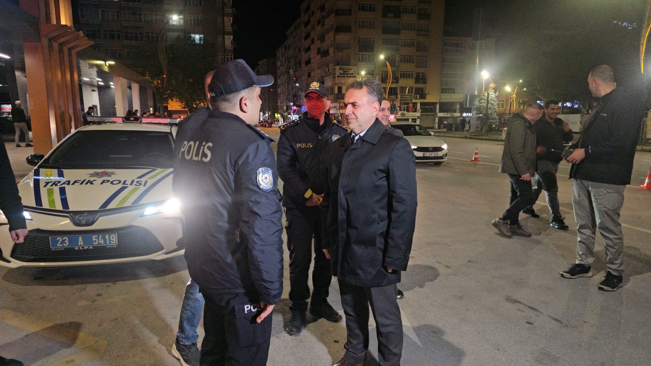 Elazığ Kurban Bayramı öncesi Trafik Asayiş uygulamasına emniyet müdürü  yerinde takip etti
