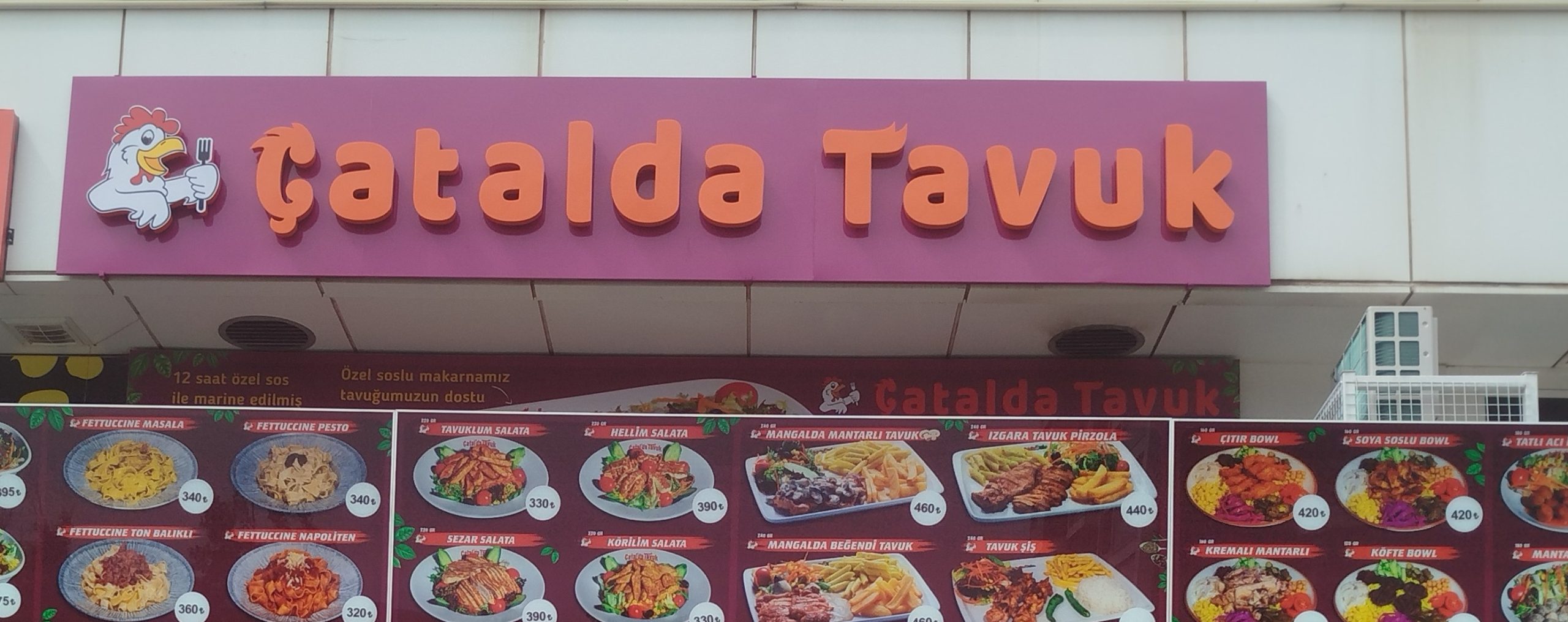 Çiğli’de “ Çatalda Tavuk” Ataşehir Şubesi Açıldı