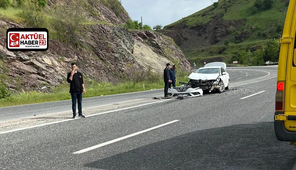 Elazığ-Diyarbakır Yolunda Yolcu Minibüsü ile Otomobil Çarpıştı!