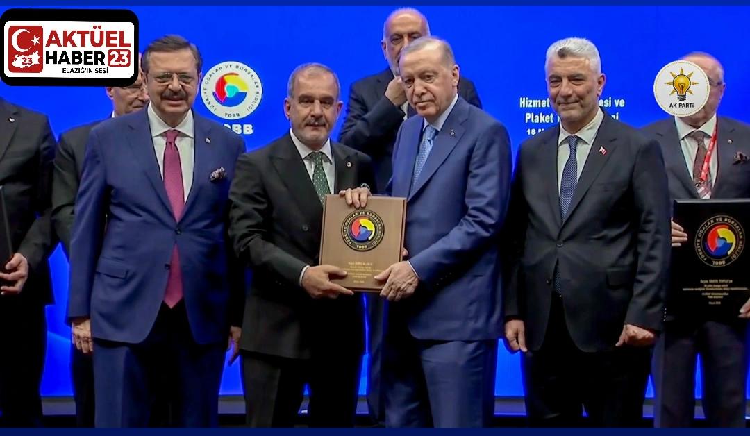 Cumhurbaşkanı Erdoğan’dan Başkan Alan’a Hizmet Şeref Belgesi