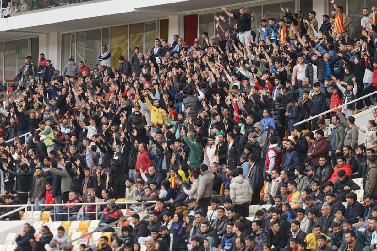 Taraftarlar, şehirden yaklaşık 40 otobüs ve yüzlerce özel araçla Ankara’ya hareket edecek.