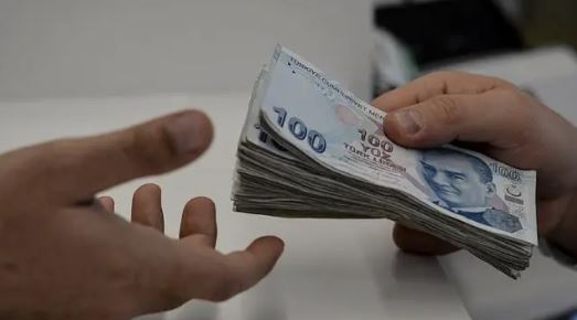 EMEKLİ VE MEMURUN KULAĞI ZAM KARARINDA