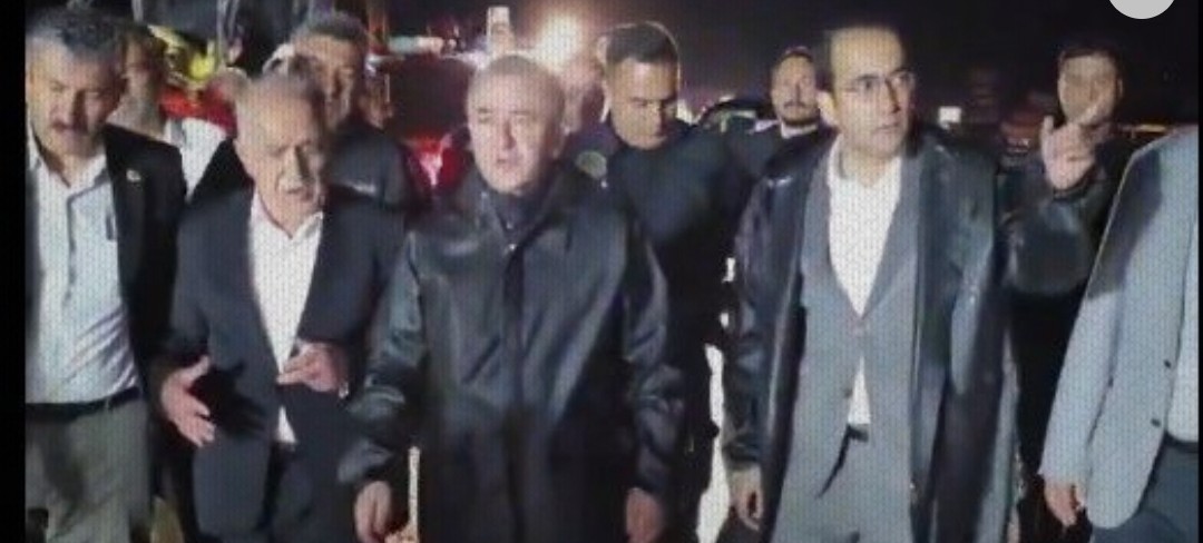 Vali Hatipoğlu   Kovancılar Sel Bölgesinde