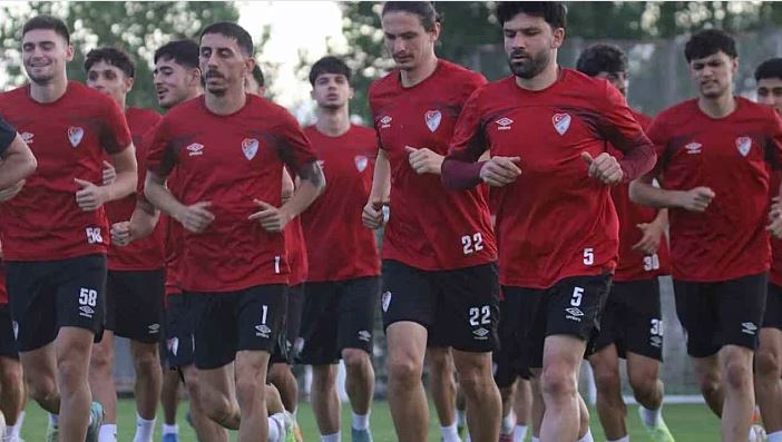 TRANSFERLERİN YAŞ ORTALAMASI 27