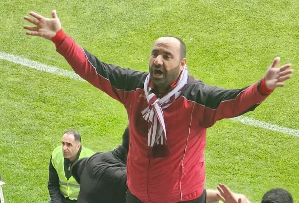 TRİBÜN LİDERİ ÇİÇEK, ANJİYO OLDU
