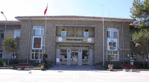 ÖĞREMENEVİ MİLLET KÜTÜPHANESİ OLUYOR