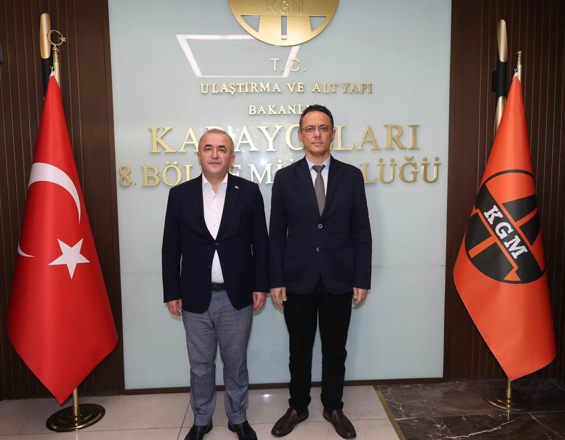 HATİPOĞLU, CÜRE’Yİ ZİYARET ETTİ