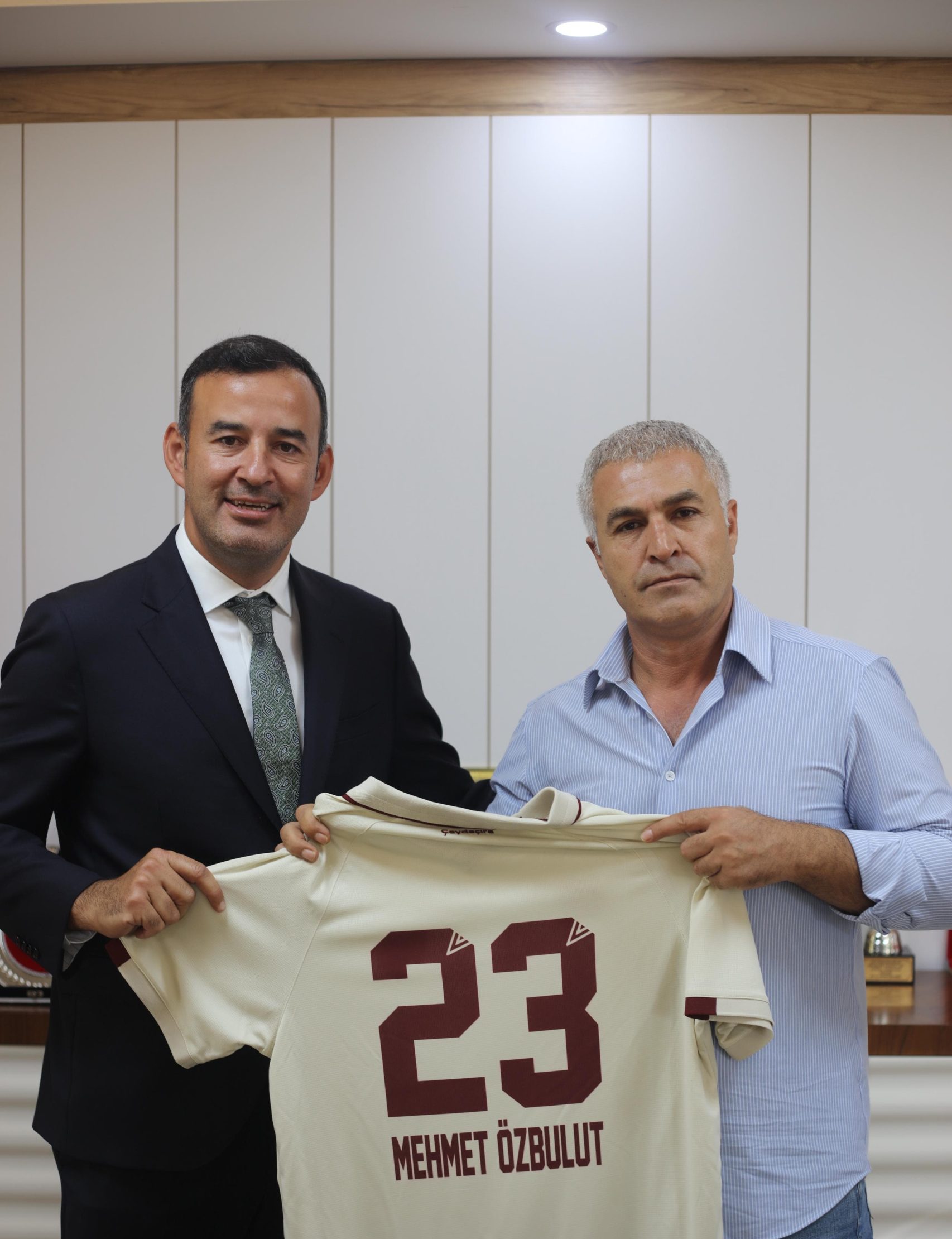 MEHMET ÖZBULUT’TAN ELAZIĞSPOR’A ZİYARET…