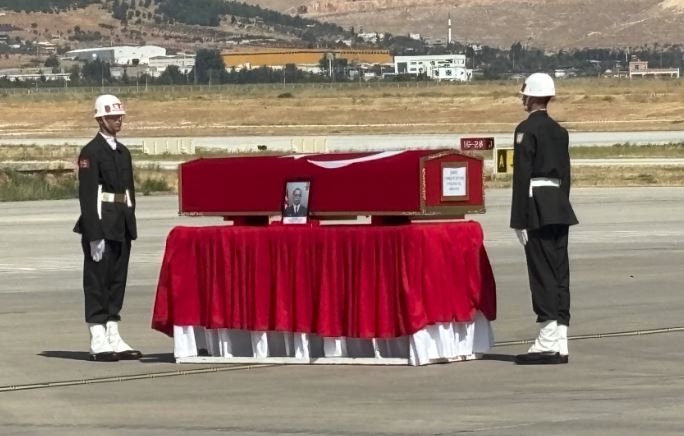 ŞEHİT; DUALARLA KARŞILANDI