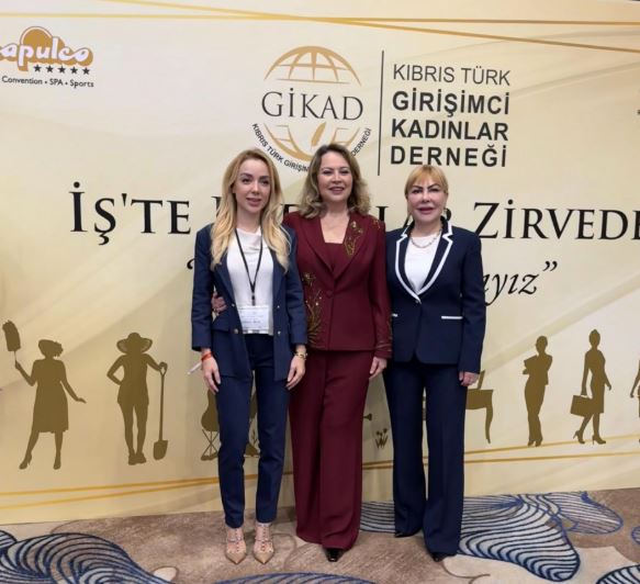 BAYANLARIN YASEMİN ABLASI…